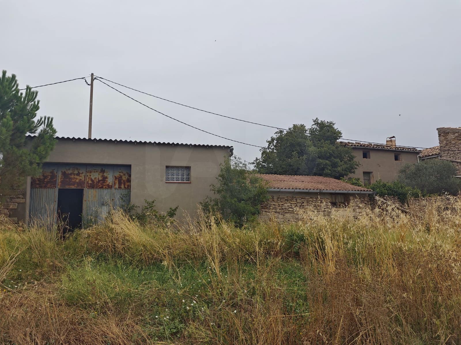 4 bedroom Townhouse for sale in Ivorra with garage - € 69,000 (Ref: 10121213)
