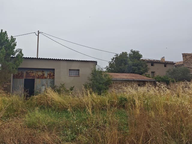 4 bedroom Townhouse for sale in Ivorra with garage - € 69,000 (Ref: 10121213)