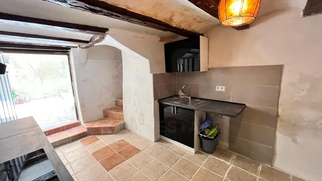 Chalet de 4 habitaciones en Jijona / Xixona en alquiler - 335 € (Ref: 10125030)