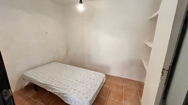 Chalet de 4 habitaciones en Jijona / Xixona en alquiler - 335 € (Ref: 10125030)