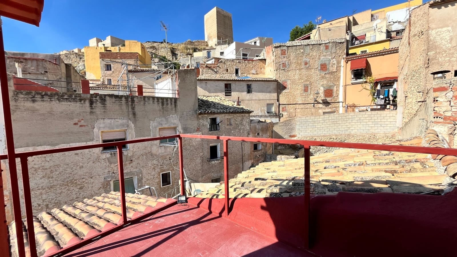 Chalet de 4 habitaciones en Jijona / Xixona en alquiler - 335 € (Ref: 10125030)