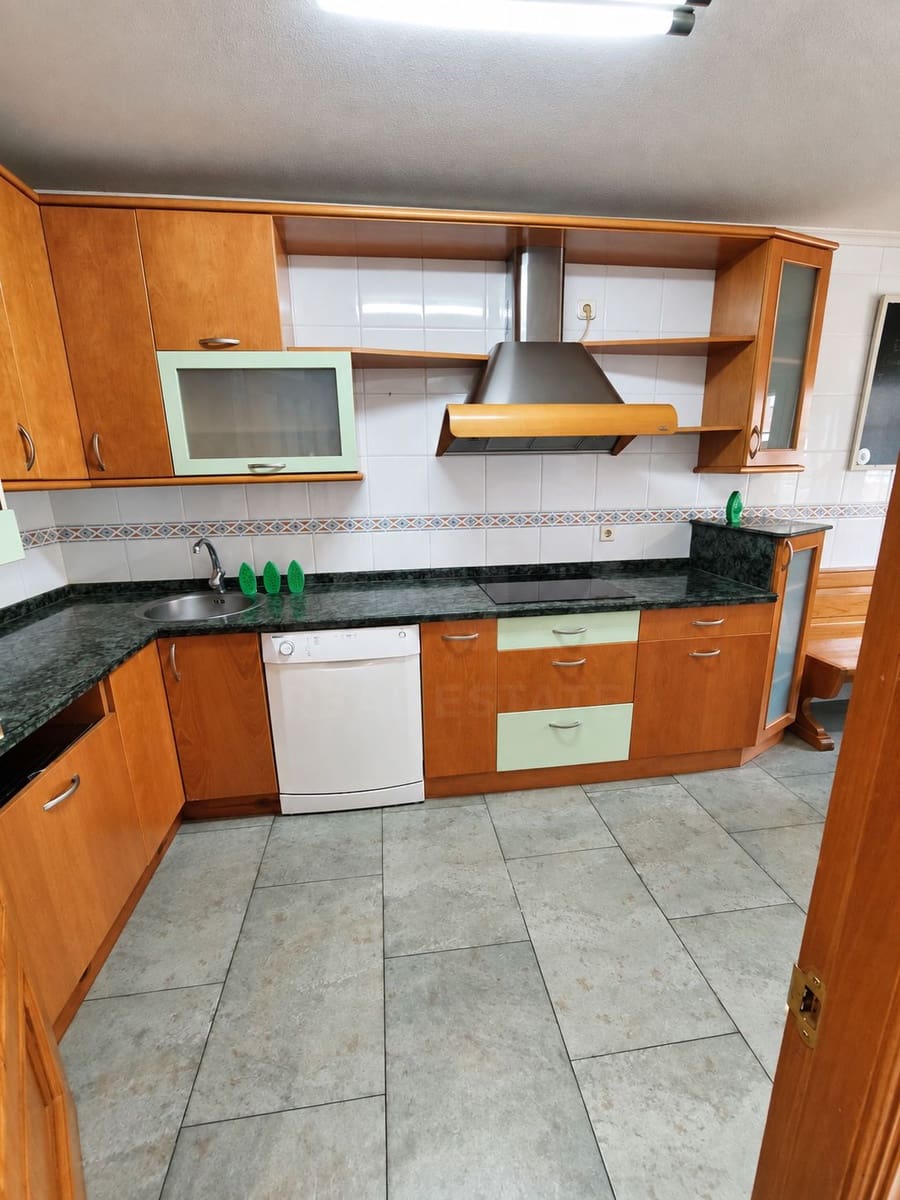 3 sypialnia Willa do wynajęcia w San Andres del Rabanedo z basenem garażem - 1 150 € (Ref: 10125031)
