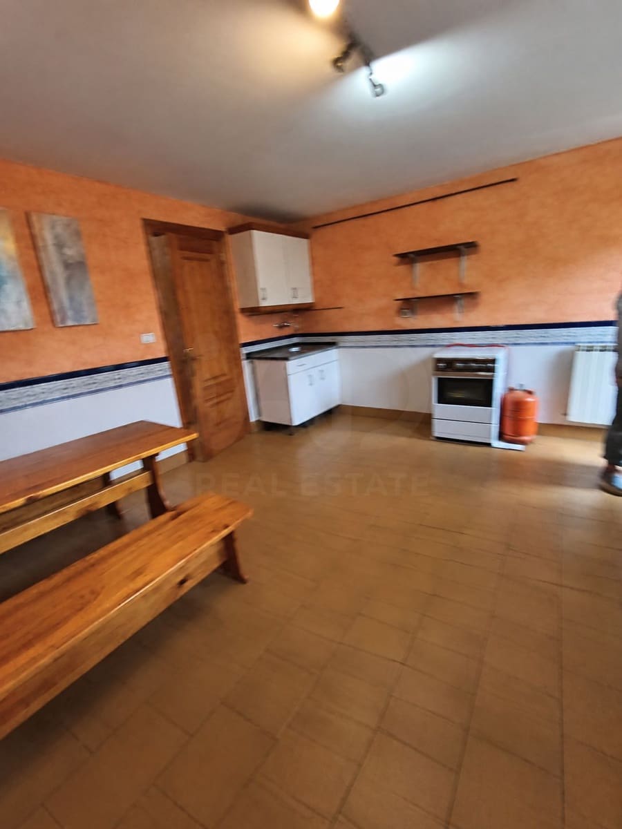 3 sypialnia Willa do wynajęcia w San Andres del Rabanedo z basenem garażem - 1 150 € (Ref: 10125031)