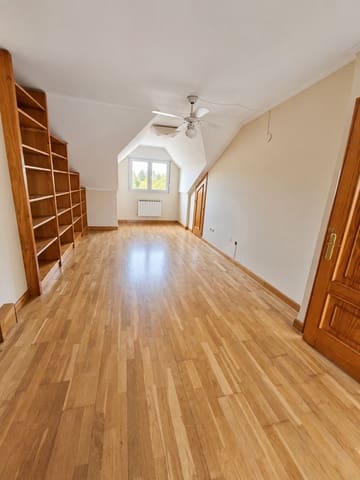 3 sypialnia Willa do wynajęcia w San Andrés del Rabanedo z basenem garażem - 1 150 € (Ref: 10125031)