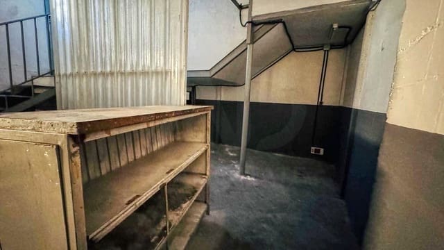 Kommersiell til salgs i Valmojado med garasje - € 362 100 (Ref: 10125032)