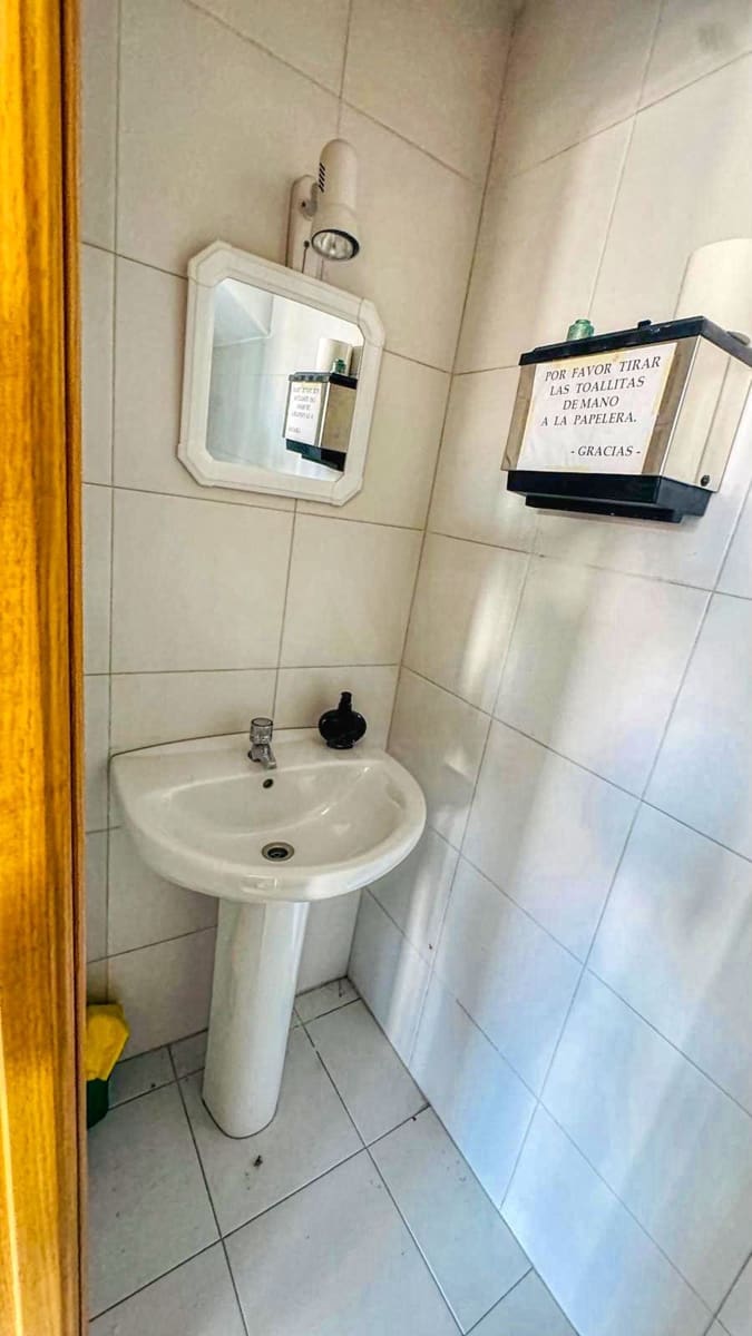 Commercial for sale in Valmojado with garage - € 362,100 (Ref: 10125032)