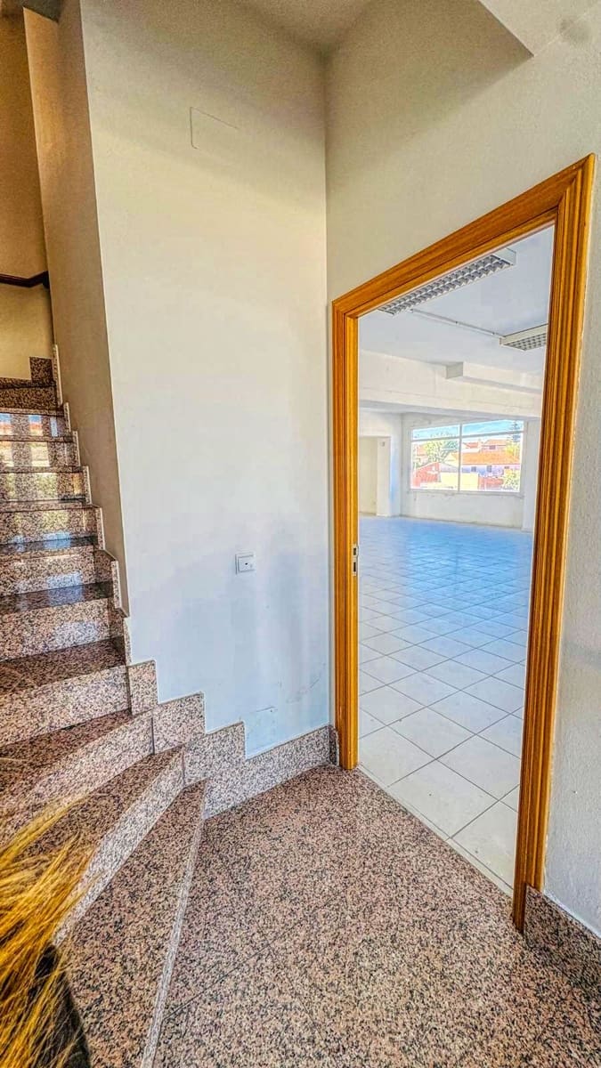 Commercial for sale in Valmojado with garage - € 362,100 (Ref: 10125032)