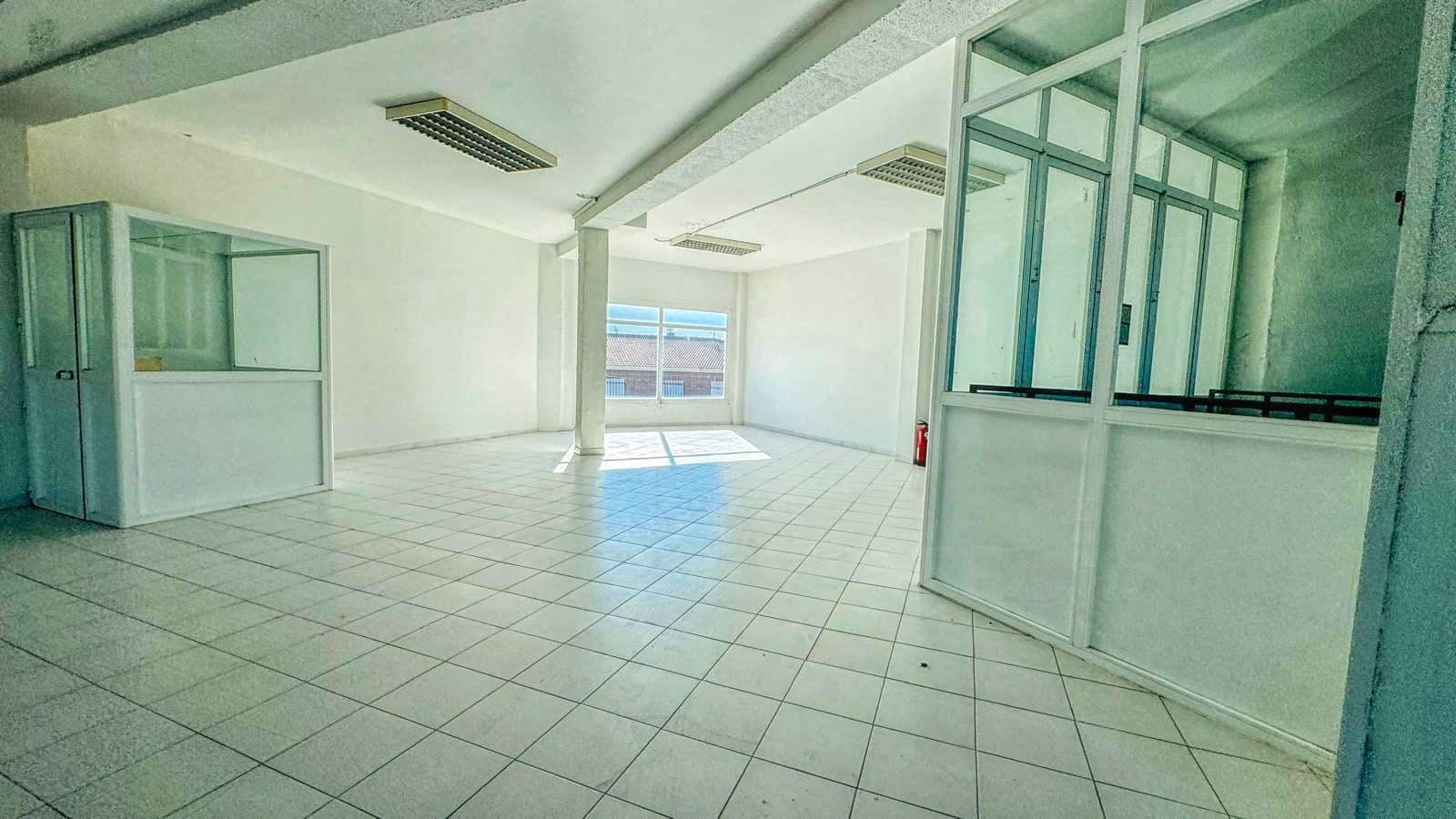 Commercial for sale in Valmojado with garage - € 362,100 (Ref: 10125032)