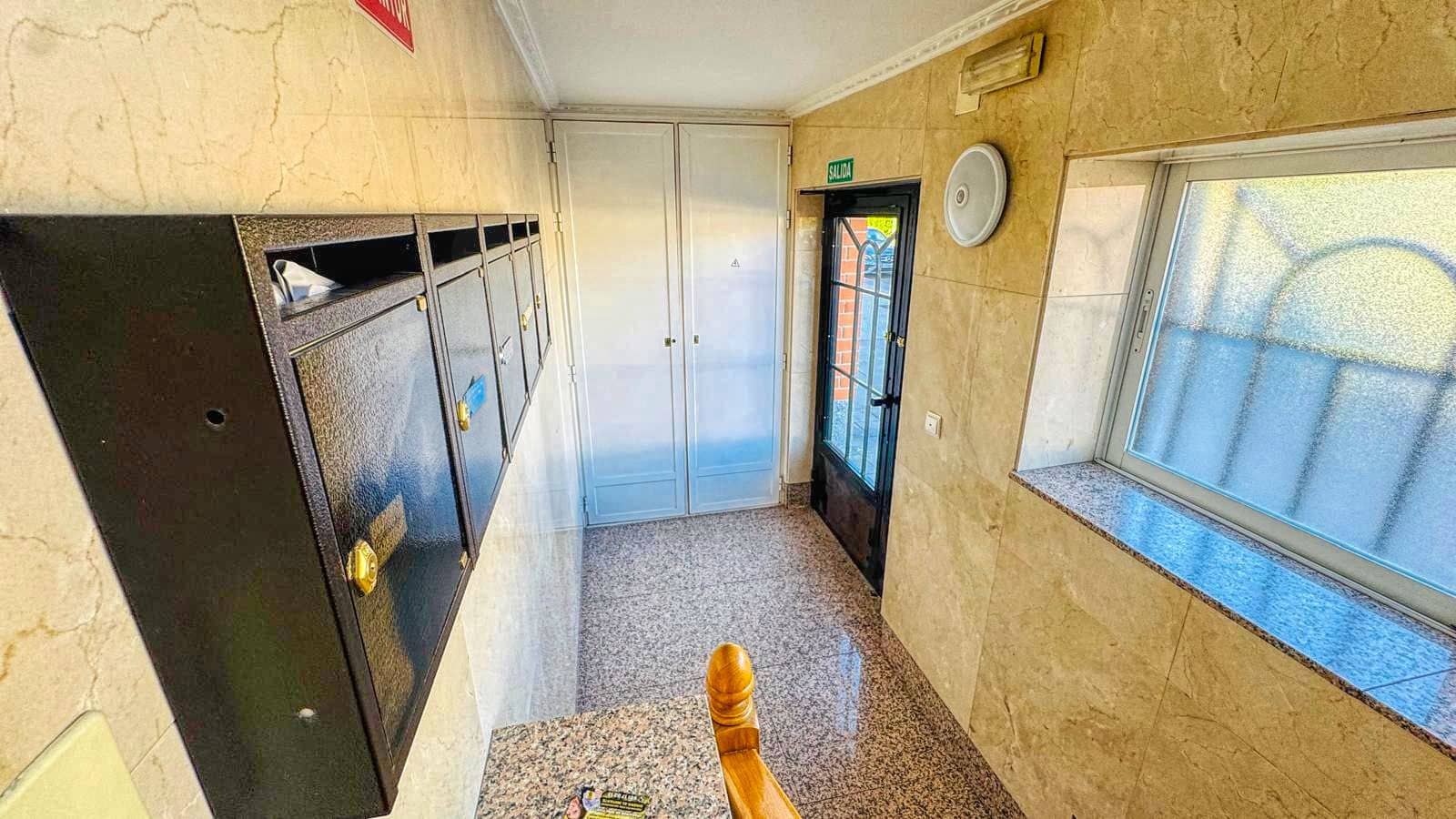 Commercial for sale in Valmojado with garage - € 362,100 (Ref: 10125032)