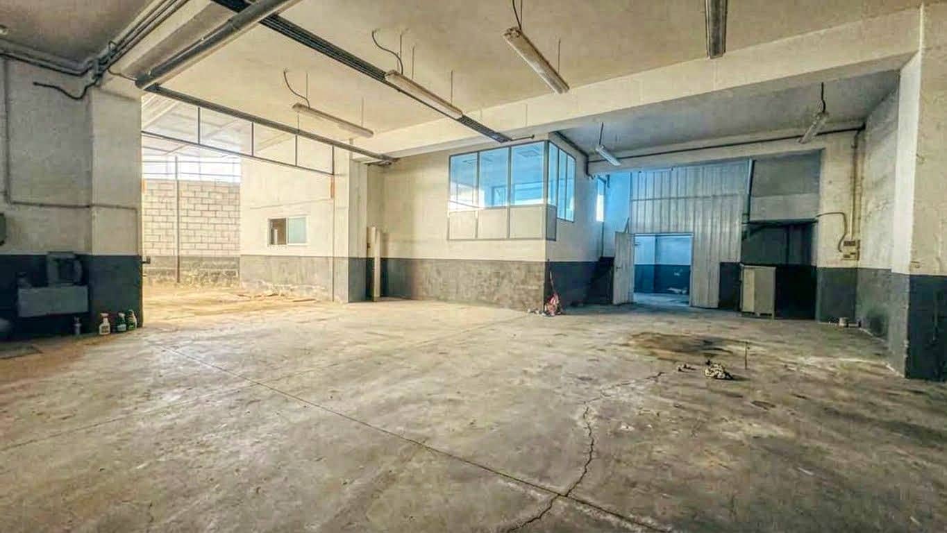Commercial for sale in Valmojado with garage - € 362,100 (Ref: 10125032)