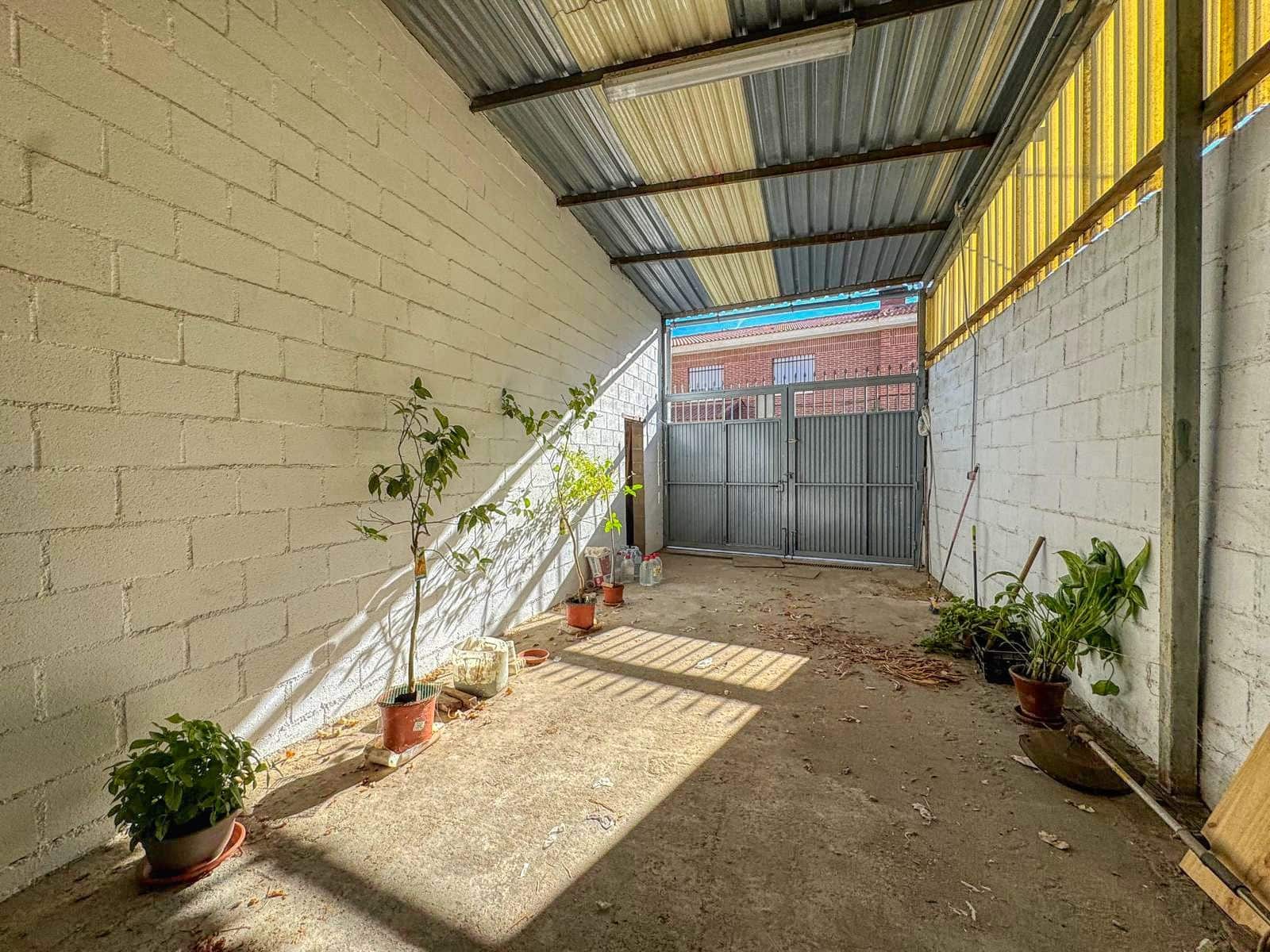 Commercial for sale in Valmojado with garage - € 362,100 (Ref: 10125032)