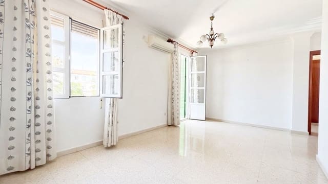 4 quarto Apartamento para venda em Ciudad Jardín, Málaga cidade - 265 000 € (Ref: 10125214)