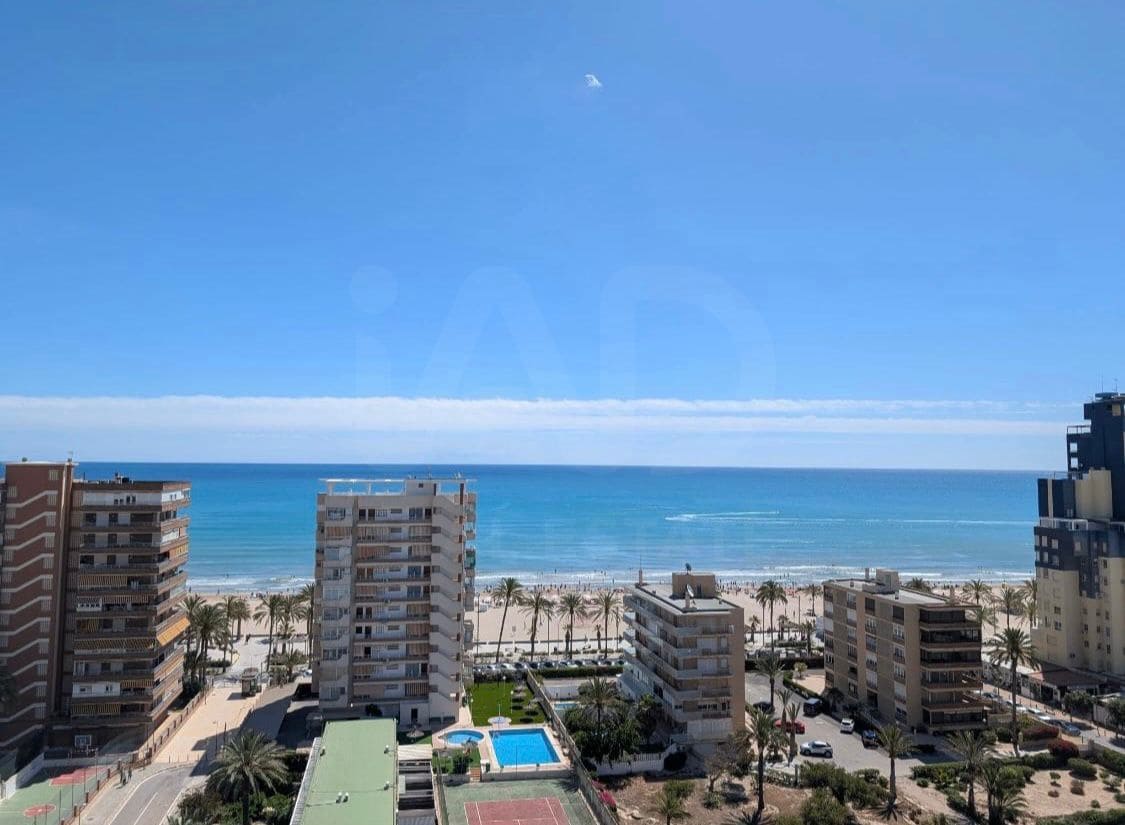 Apartamento de 2 habitaciones en Alicante / Alacant ciudad en venta con piscina - 495.000 € (Ref: 10125216)
