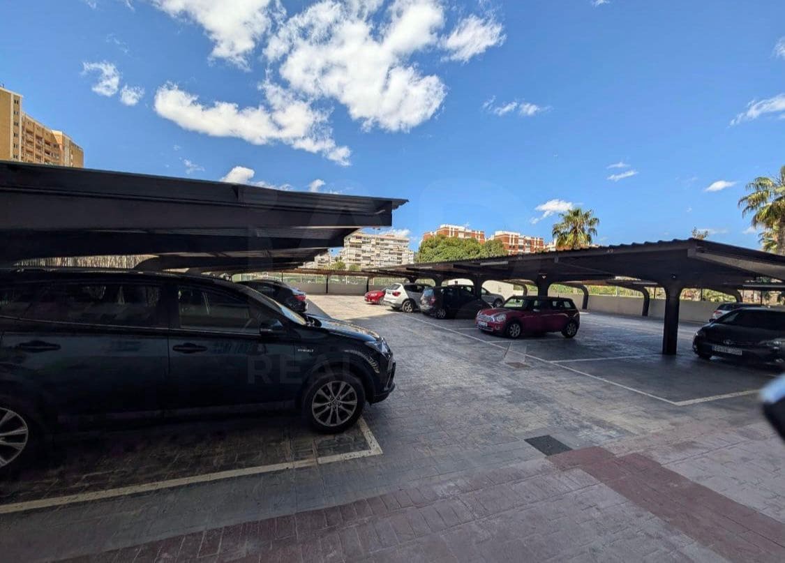 Apartamento de 2 habitaciones en Alicante / Alacant ciudad en venta con piscina - 495.000 € (Ref: 10125216)