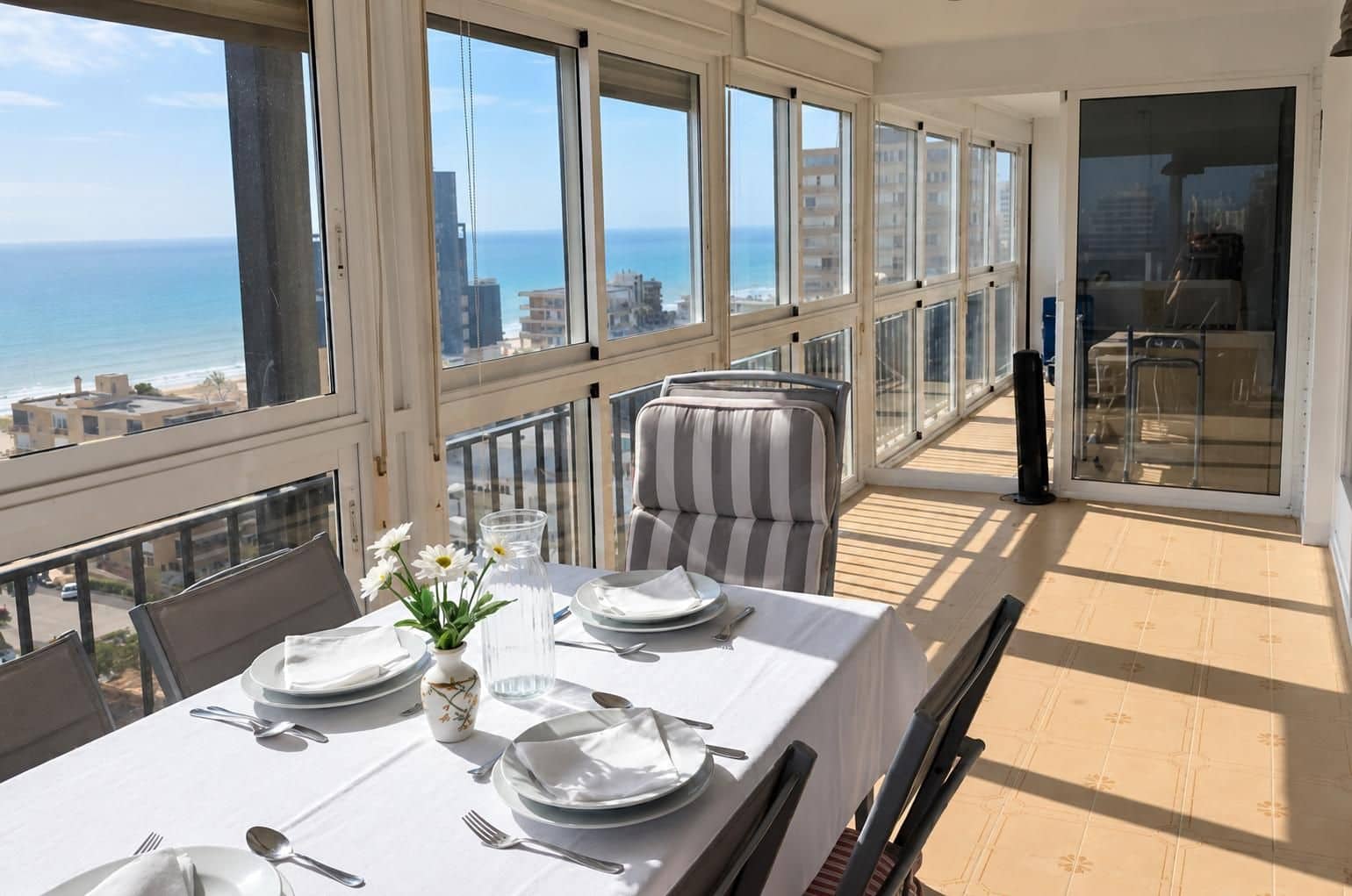 Apartamento de 2 habitaciones en Alicante / Alacant ciudad en venta con piscina - 495.000 € (Ref: 10125216)