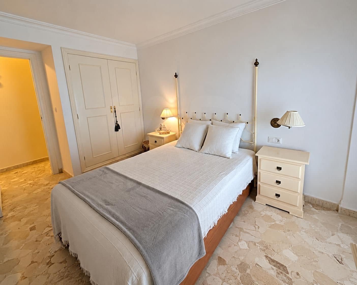Apartamento de 2 habitaciones en Alicante / Alacant ciudad en venta con piscina - 495.000 € (Ref: 10125216)