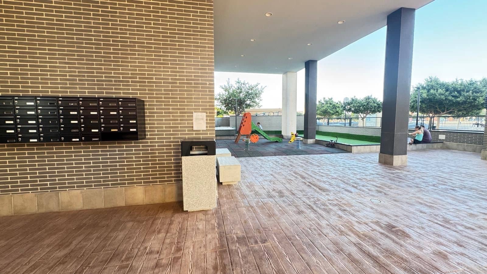 Apartamento de 2 habitaciones en El Campello en venta con piscina garaje - 489.000 € (Ref: 10125218)