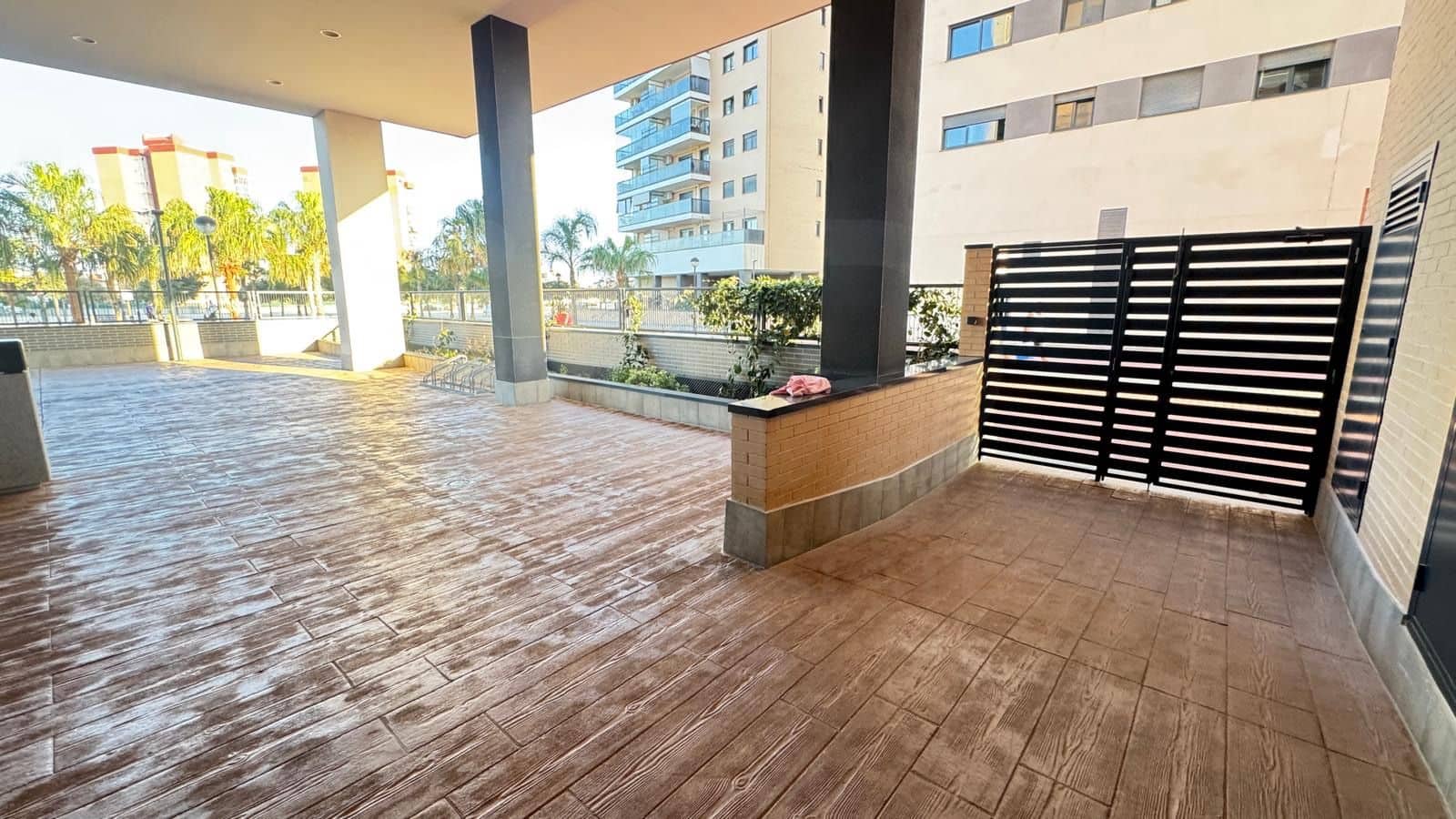 Apartamento de 2 habitaciones en El Campello en venta con piscina garaje - 489.000 € (Ref: 10125218)