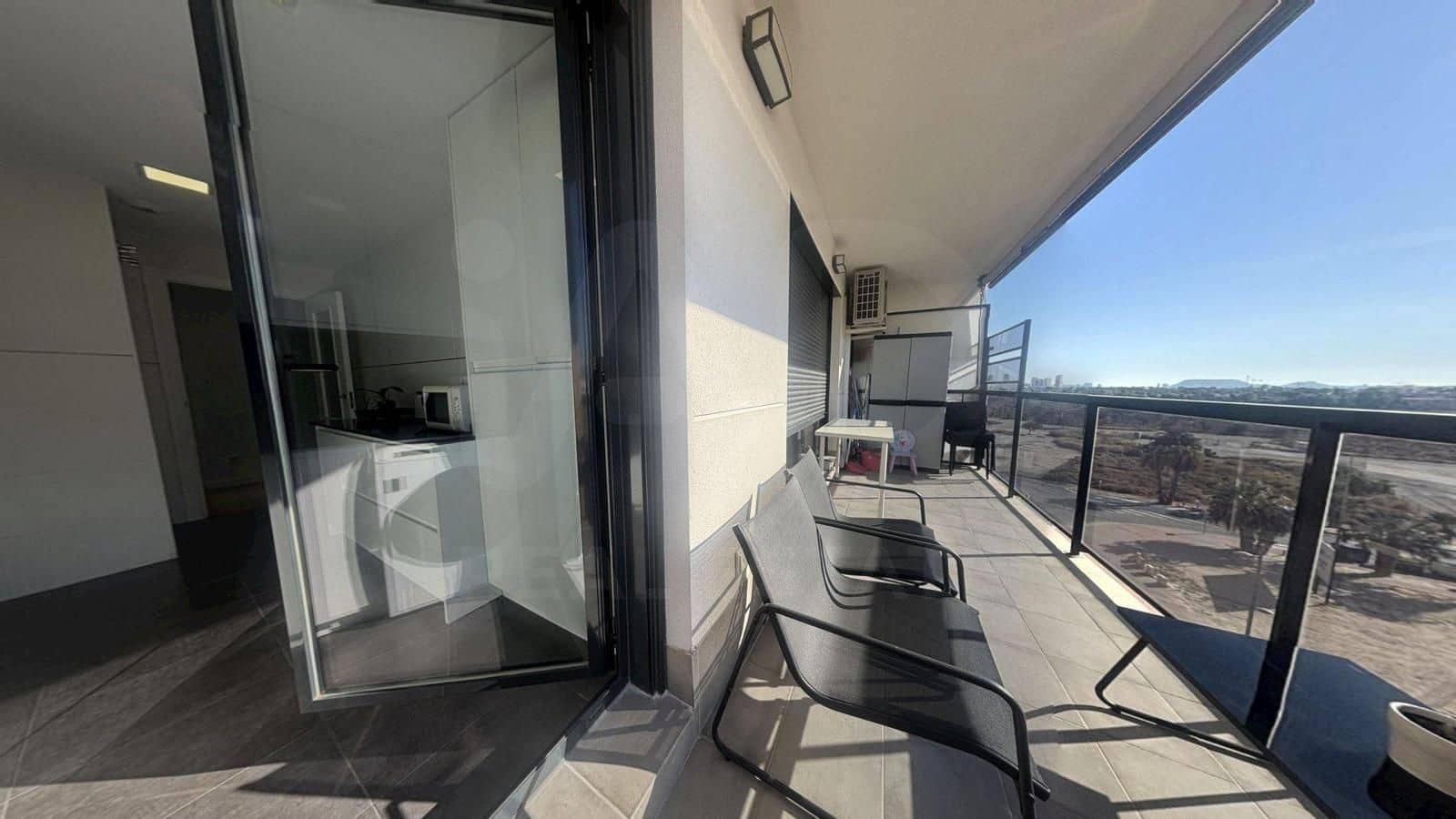 Apartamento de 2 habitaciones en El Campello en venta con piscina garaje - 489.000 € (Ref: 10125218)