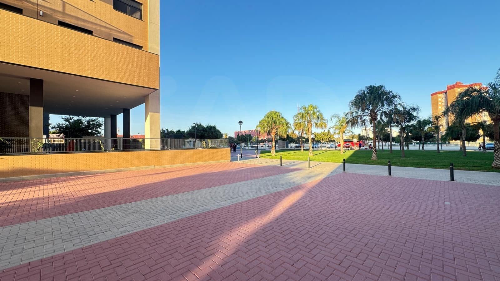 Apartamento de 2 habitaciones en El Campello en venta con piscina garaje - 489.000 € (Ref: 10125218)