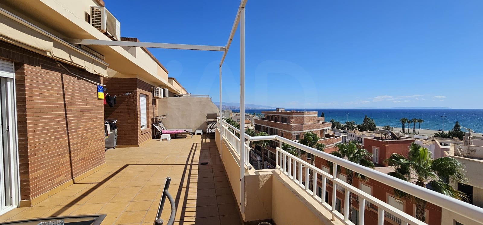 3 Zimmer Penthouse zu verkaufen in Roquetas de Mar mit Pool Garage - 315.000 € (Ref: 10125220)