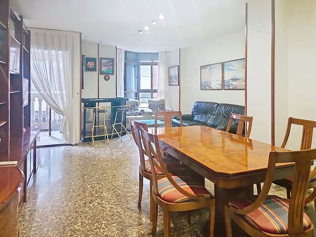 Lägenhet till salu i Torrefiel, Valencia stad med garage - 495 000 € (Ref: 10127581)