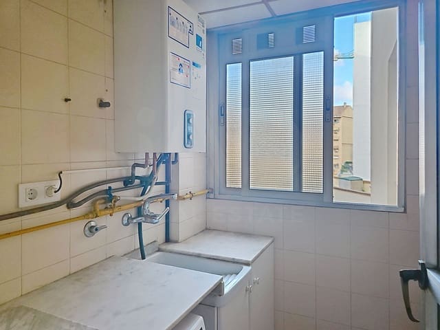 Lägenhet till salu i Torrefiel, Valencia stad med garage - 495 000 € (Ref: 10127581)
