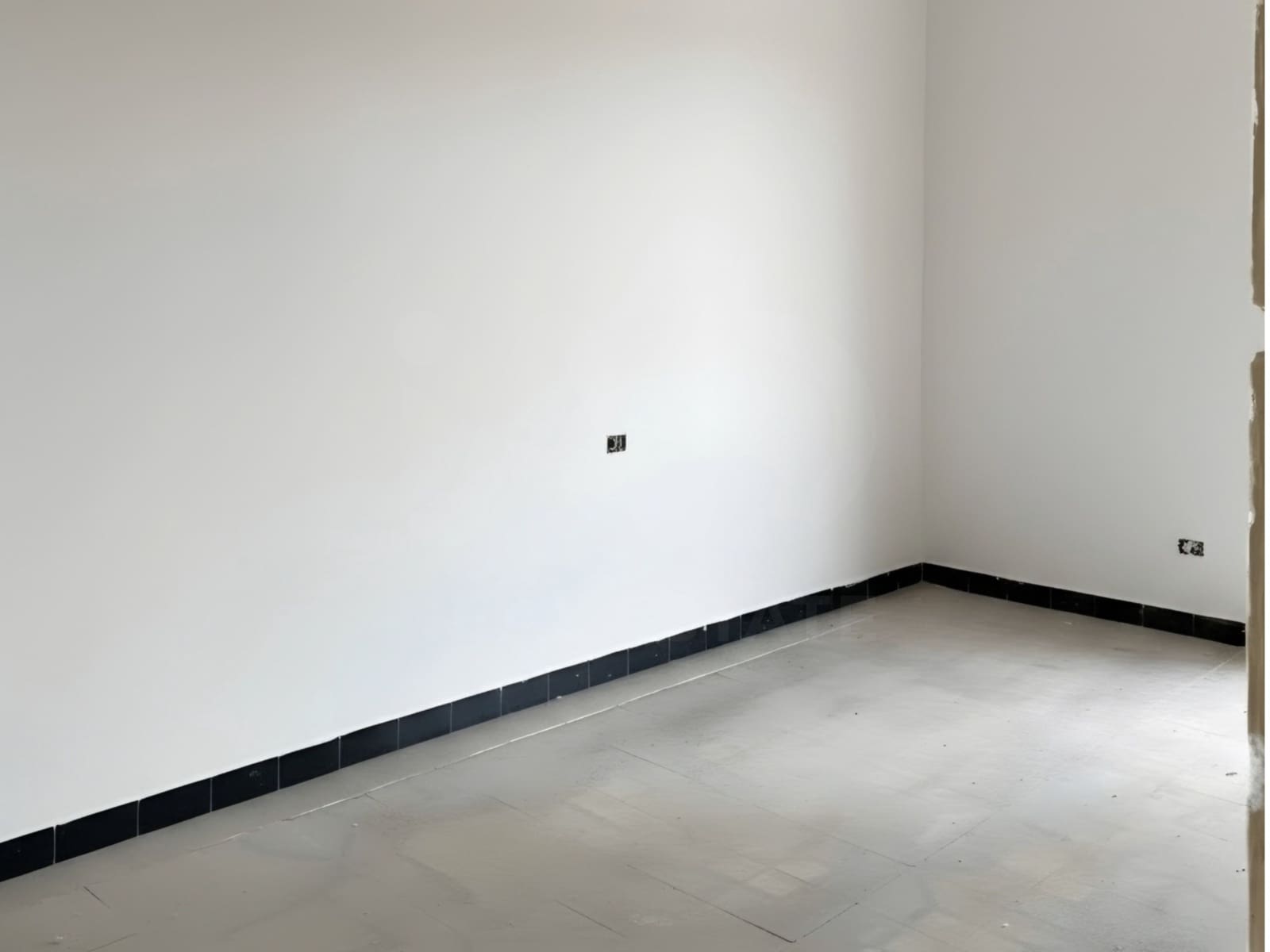 Commercial for sale in Alginet - € 162,100 (Ref: 10127583)