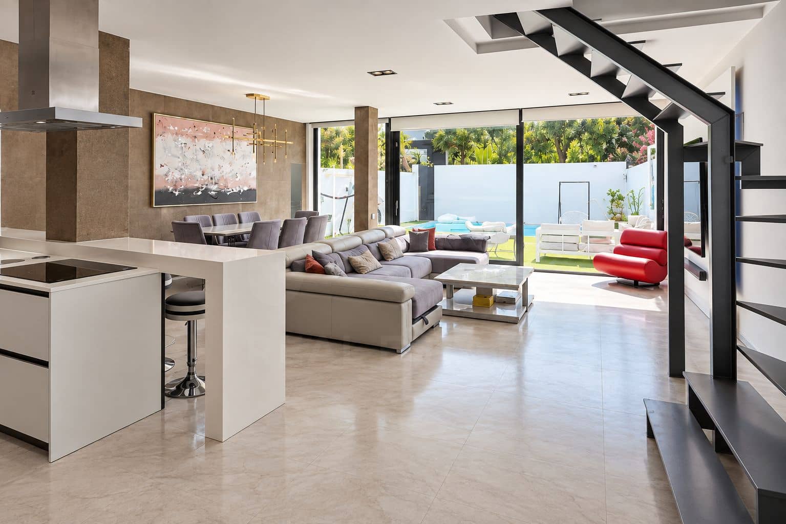 3 bedroom Apartment for sale in Marbella with pool garage - € 1,100,000 (Ref: 10127586)