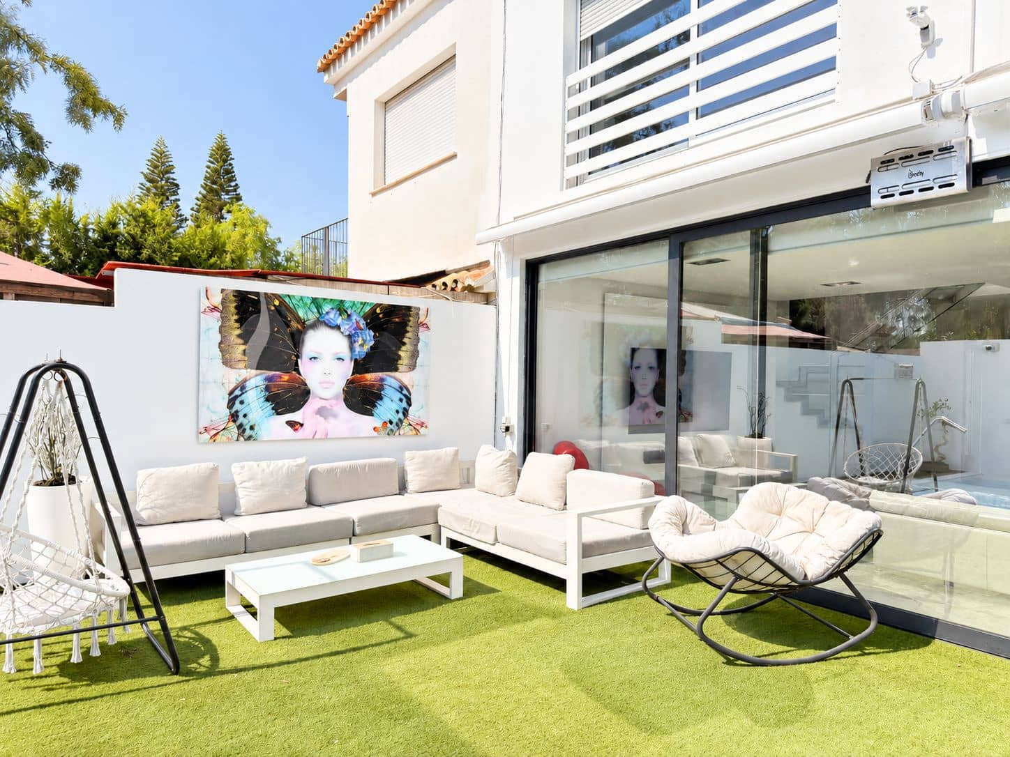 3 bedroom Apartment for sale in Marbella with pool garage - € 1,100,000 (Ref: 10127586)