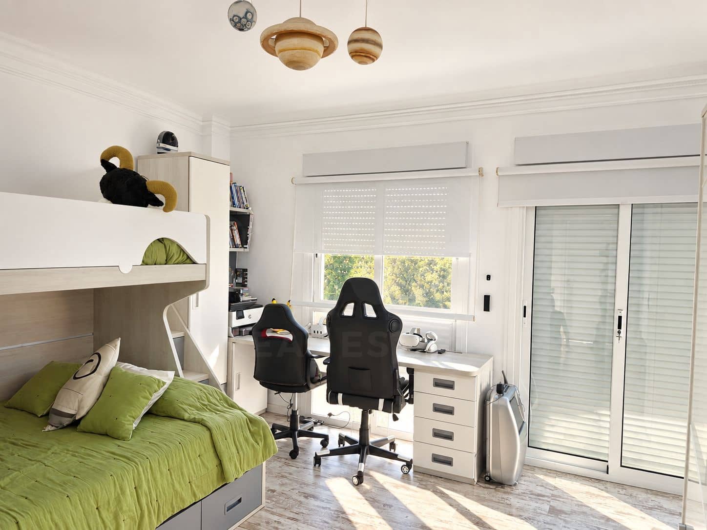 3 bedroom Apartment for sale in Marbella with pool garage - € 1,100,000 (Ref: 10127586)