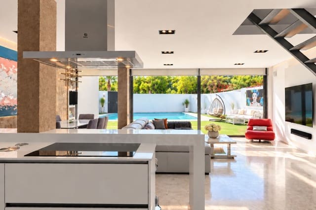 3 soverom Kjedet enebolig til salgs i Rodeo Alto - Guadaiza - La Campana, Marbella med svømmebasseng garasje - € 1 100 000 (Ref: 10127586)
