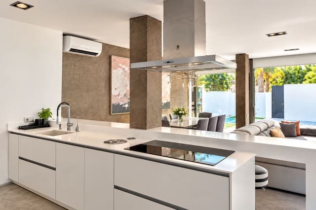 3 soverom Kjedet enebolig til salgs i Rodeo Alto - Guadaiza - La Campana, Marbella med svømmebasseng garasje - € 1 100 000 (Ref: 10127586)