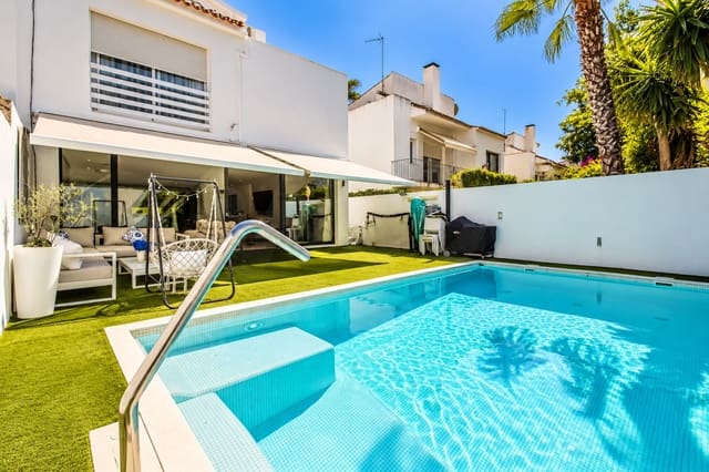 3 soverom Kjedet enebolig til salgs i Rodeo Alto - Guadaiza - La Campana, Marbella med svømmebasseng garasje - € 1 100 000 (Ref: 10127586)