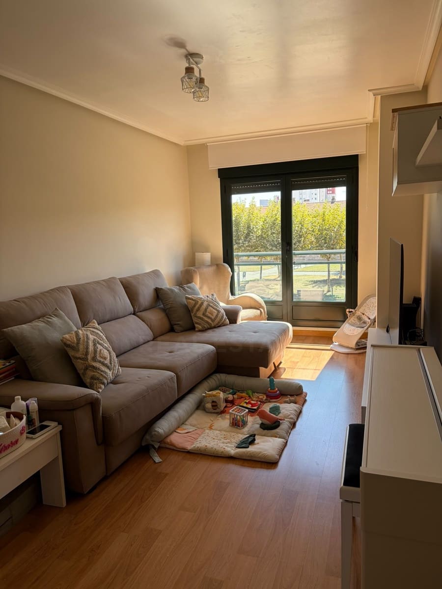 2 bedroom Apartment for sale in San Andres del Rabanedo with garage - € 170,000 (Ref: 10127587)