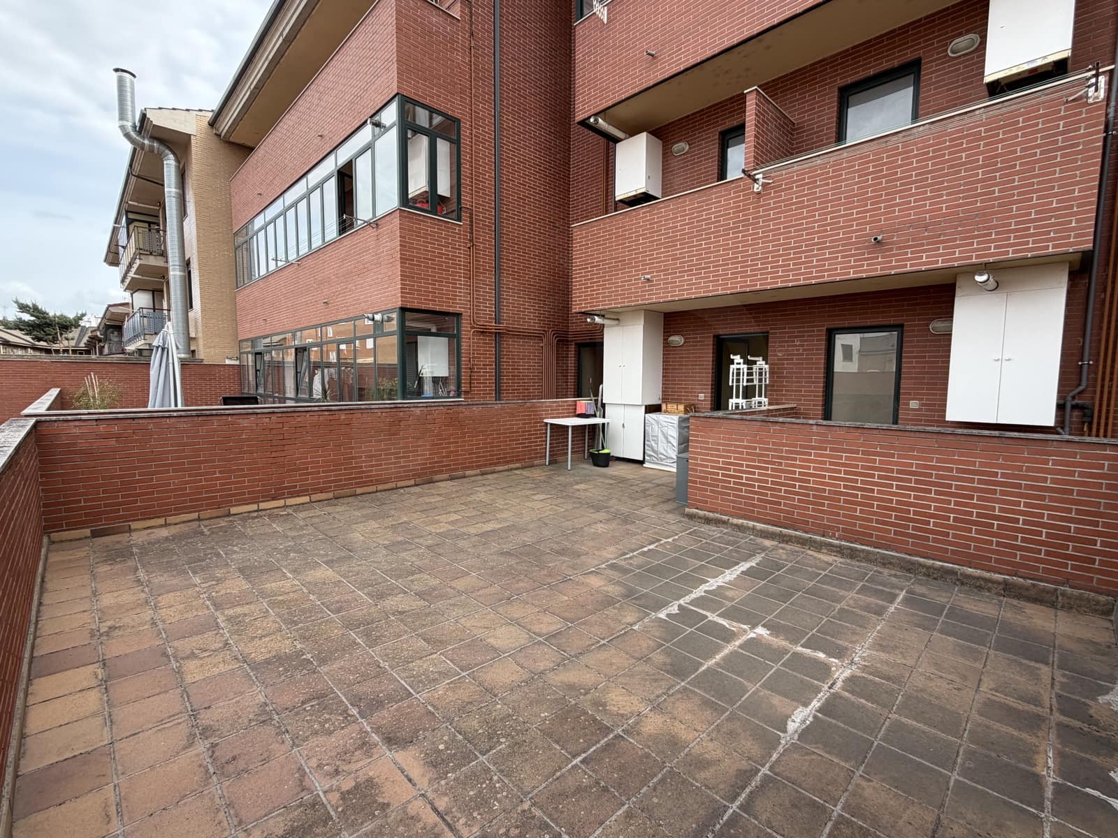 2 bedroom Apartment for sale in San Andres del Rabanedo with garage - € 170,000 (Ref: 10127587)