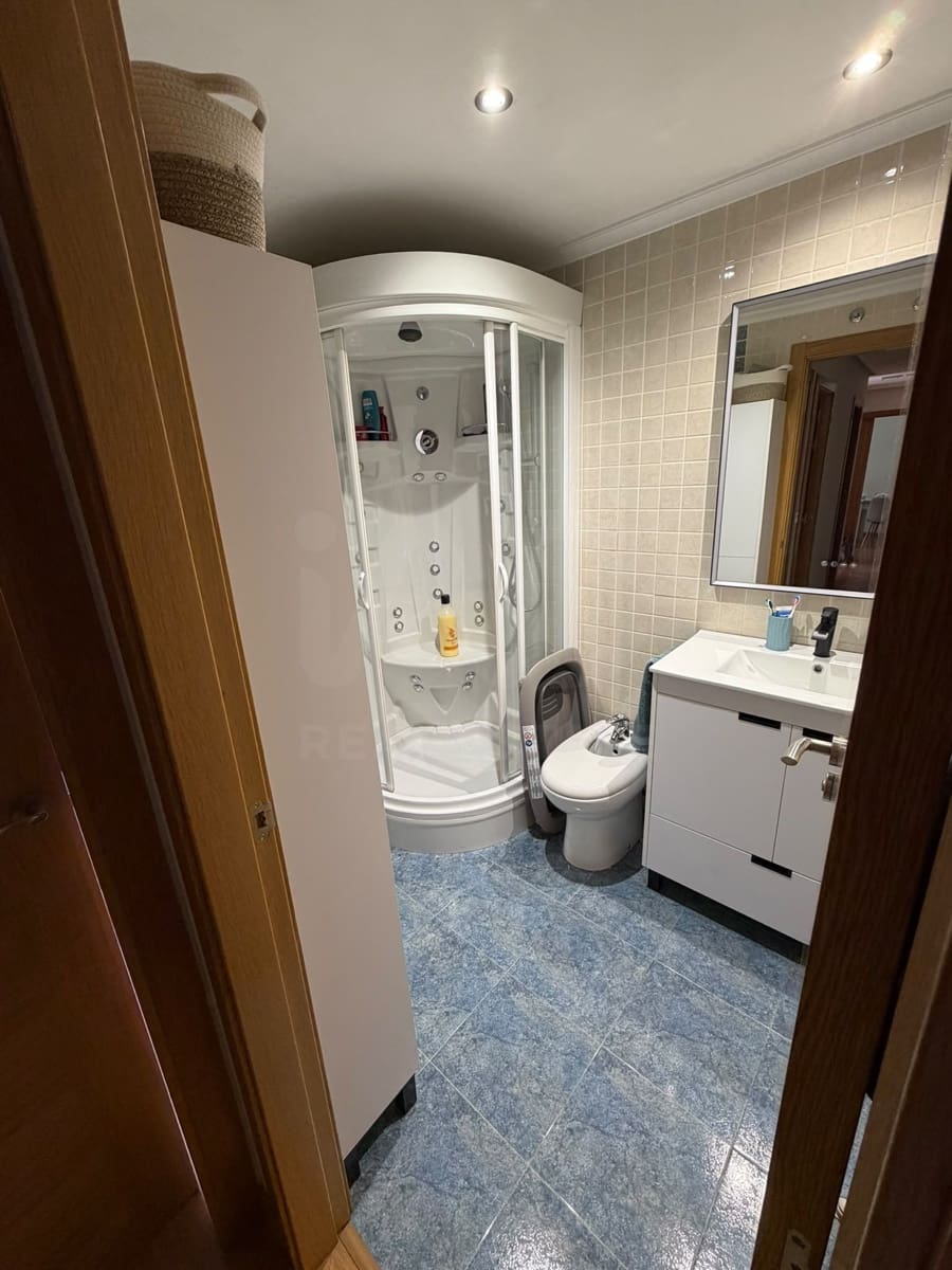 2 bedroom Apartment for sale in San Andres del Rabanedo with garage - € 170,000 (Ref: 10127587)