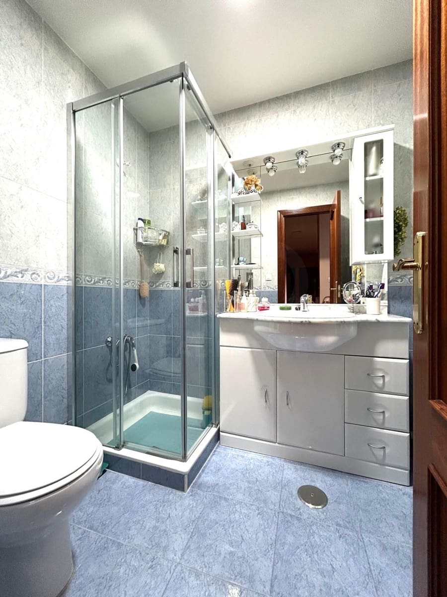 3 bedroom Apartment for sale in La Baneza with garage - € 135,000 (Ref: 10127588)