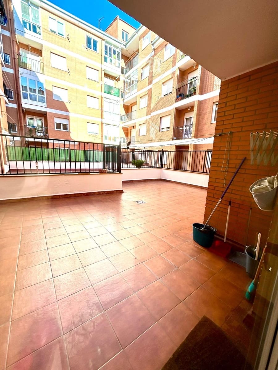 3 bedroom Apartment for sale in La Baneza with garage - € 135,000 (Ref: 10127588)