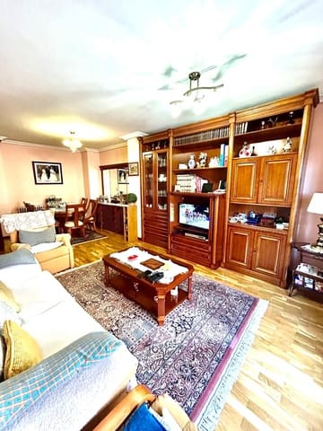 3 makuuhuone Huoneisto myytävänä paikassa La Bañeza mukana 
autotalli - 135 000 € (Ref: 10127588)