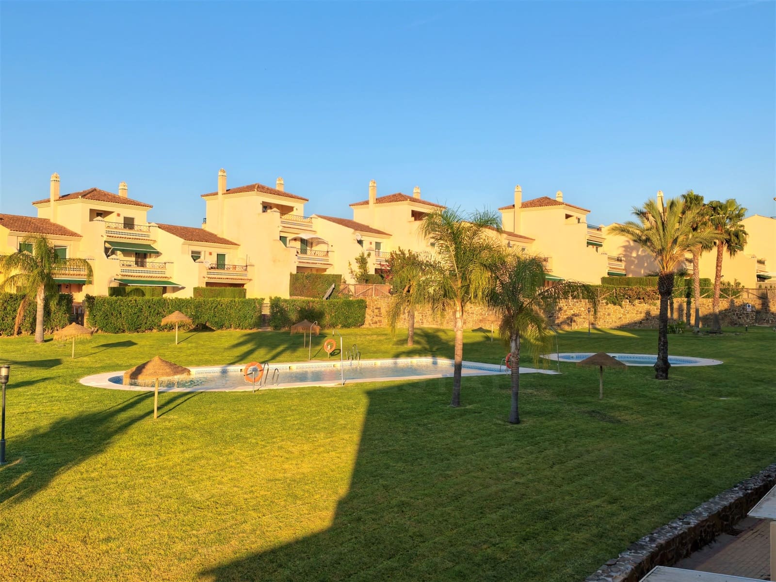 Apartamento de 3 habitaciones en Ayamonte en venta con piscina - 198.000 € (Ref: 10129340)