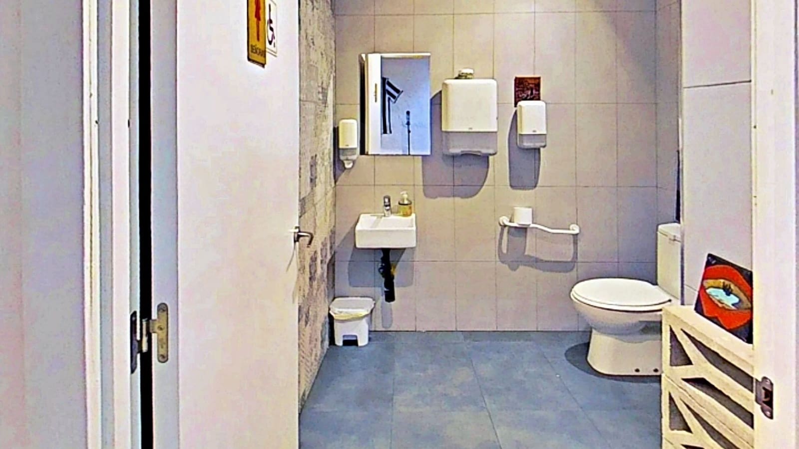 Commercial for rent in San Juan de Alicante / Sant Joan d'Alacant - € 39,000 (Ref: 10130641)