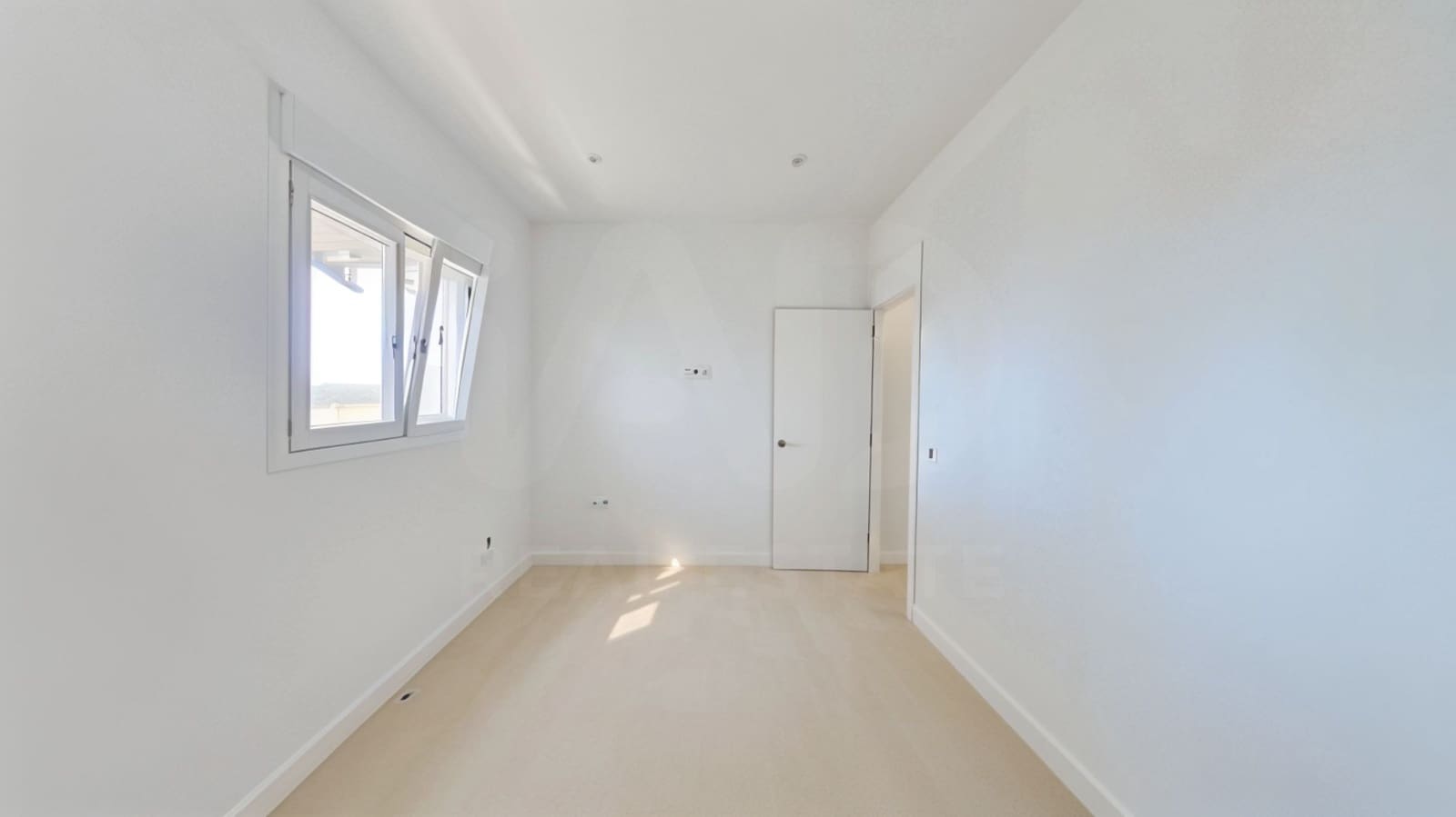 3 soveværelse Lejlighed til salg i Chiclana de la Frontera med swimmingpool - € 450.000 (Ref: 10130849)