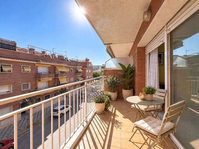 3 slaapkamer Appartement te koop in Malgrat de Mar met zwembad garage - € 260.000 (Ref: 10130850)