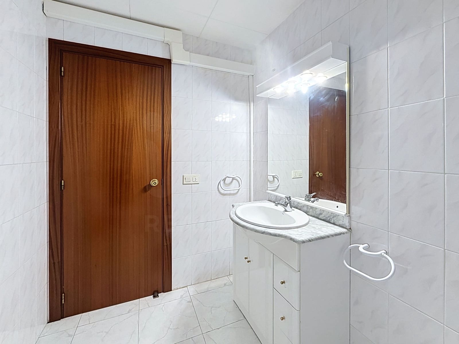 3 bedroom Apartment for sale in Malgrat de Mar with pool garage - € 260,000 (Ref: 10130850)