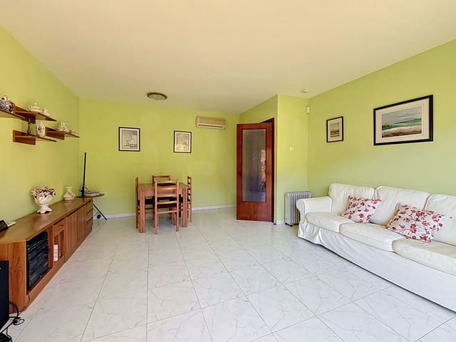 3 slaapkamer Appartement te koop in Malgrat de Mar met zwembad garage - € 260.000 (Ref: 10130850)