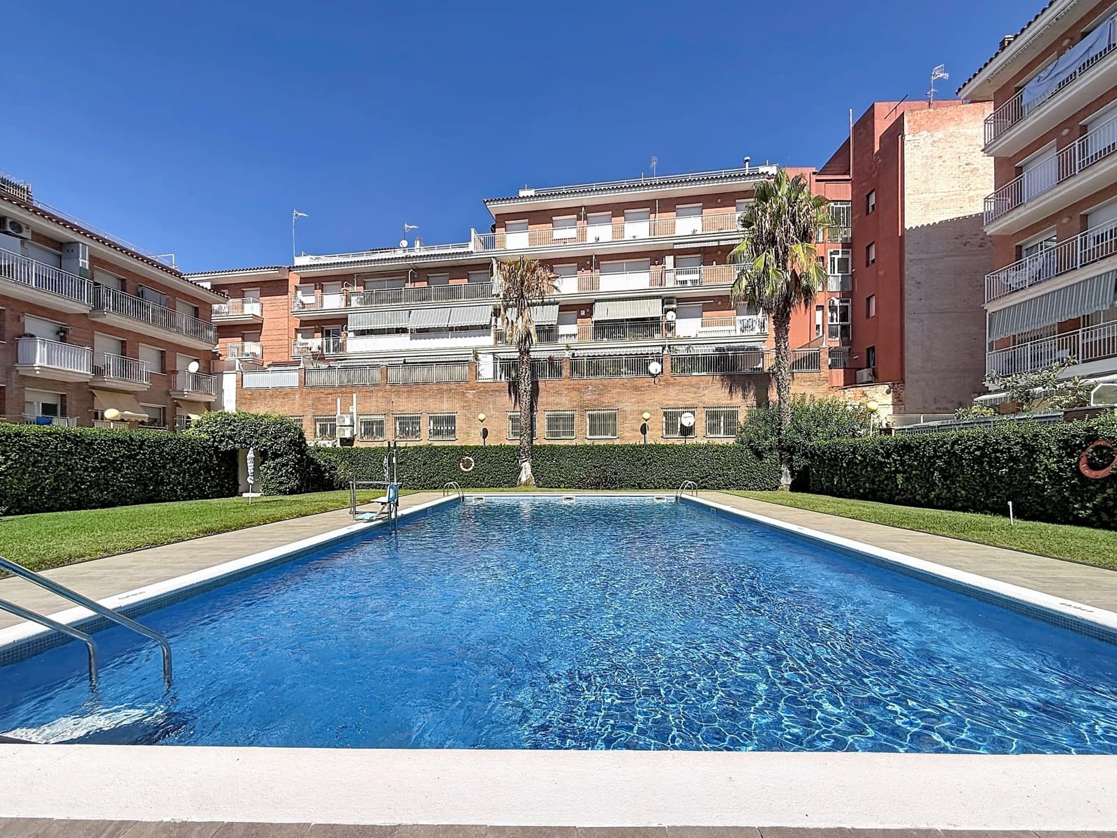 3 bedroom Apartment for sale in Malgrat de Mar with pool garage - € 260,000 (Ref: 10130850)