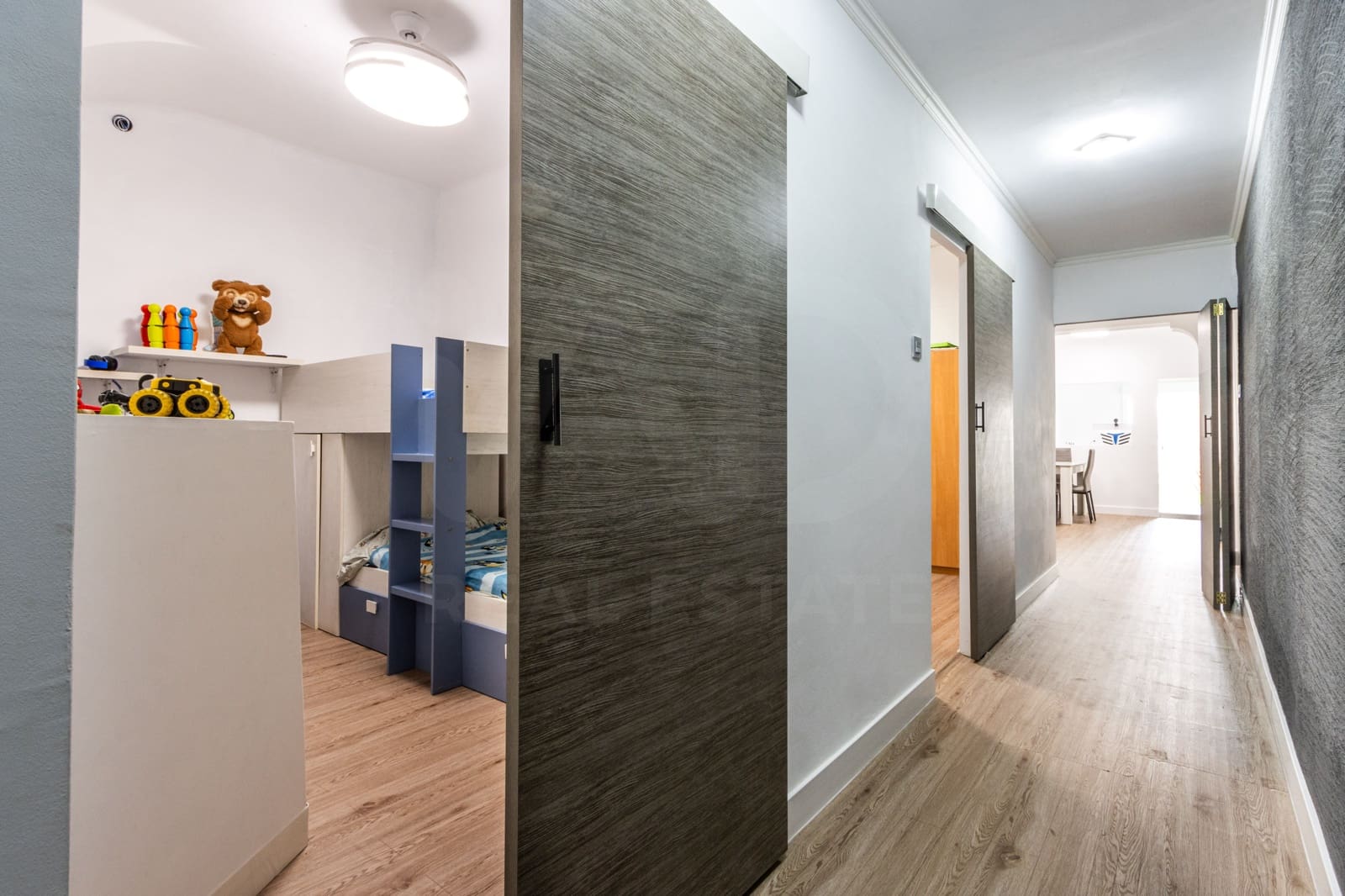 2 bedroom Apartment for sale in Sabadell with garage - € 245,000 (Ref: 10130852)