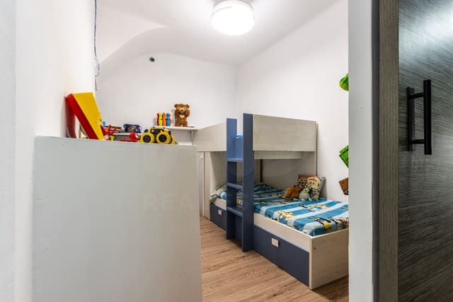 2 bedroom Apartment for sale in Sabadell with garage - € 245,000 (Ref: 10130852)