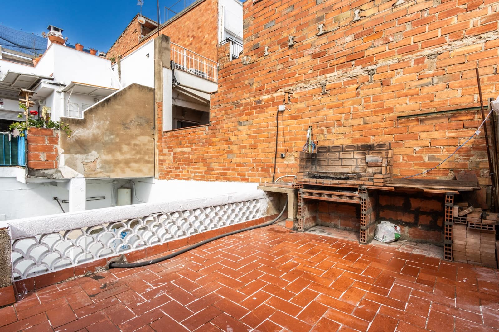 2 bedroom Apartment for sale in Sabadell with garage - € 245,000 (Ref: 10130852)